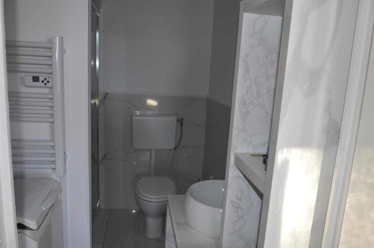 Hotel Chateau Nardon Crimon Saint-Christophe-des-Bardes Esterno foto